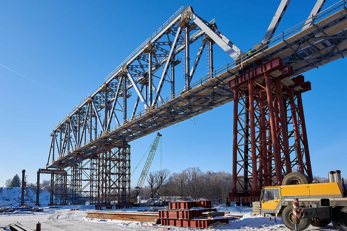 Ремонт железнодорожного моста
